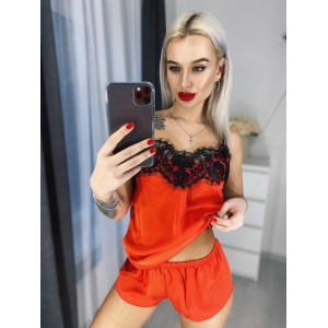 Шовкова червона піжама  декорована чорним мереживом